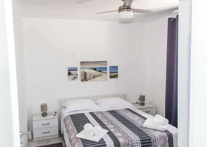 Zoric Lägenhet Punat